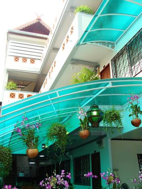 Hostel Junior House Čiang Mai Exteriér fotografie