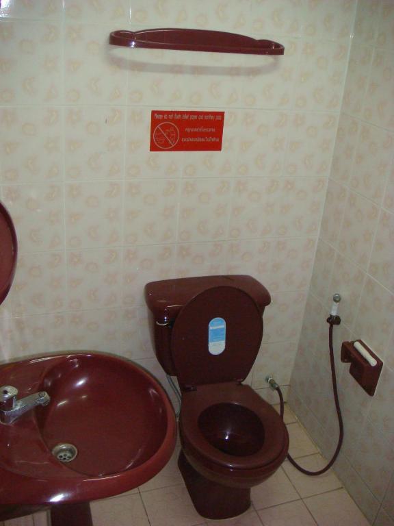 Hostel Junior House Čiang Mai Exteriér fotografie